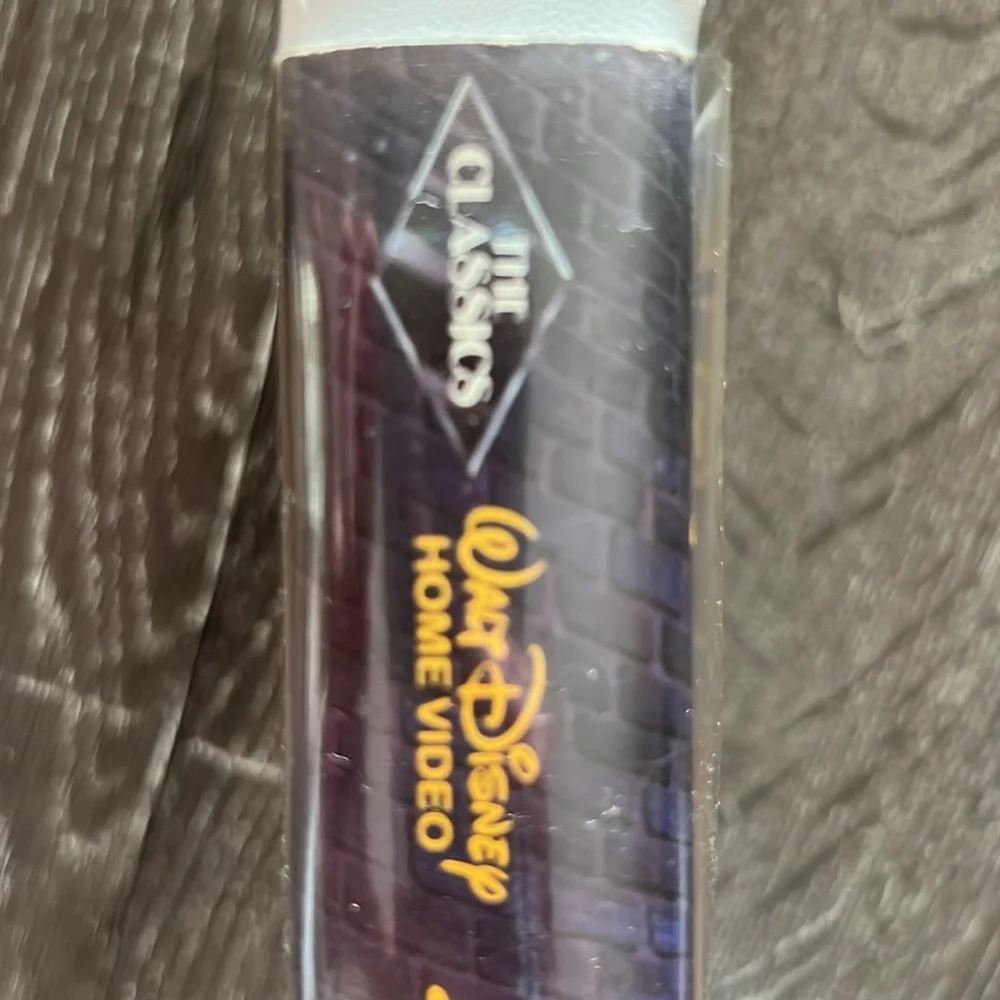 Disney Lady and the Tramp VHS - black diamond edition